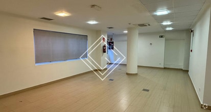 Office/Retail in Madrid, Madrid for lease Interior Photo- Image 2 of 4