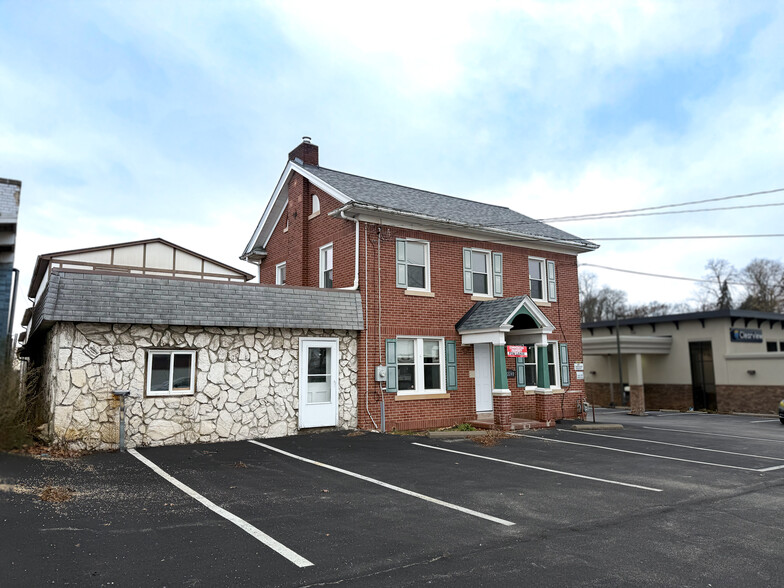 12240 US-30, Irwin, PA for lease - Building Photo - Image 2 of 20