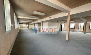 10 Place Bougainville, Marseille for lease Interior Photo- Image 1 of 3