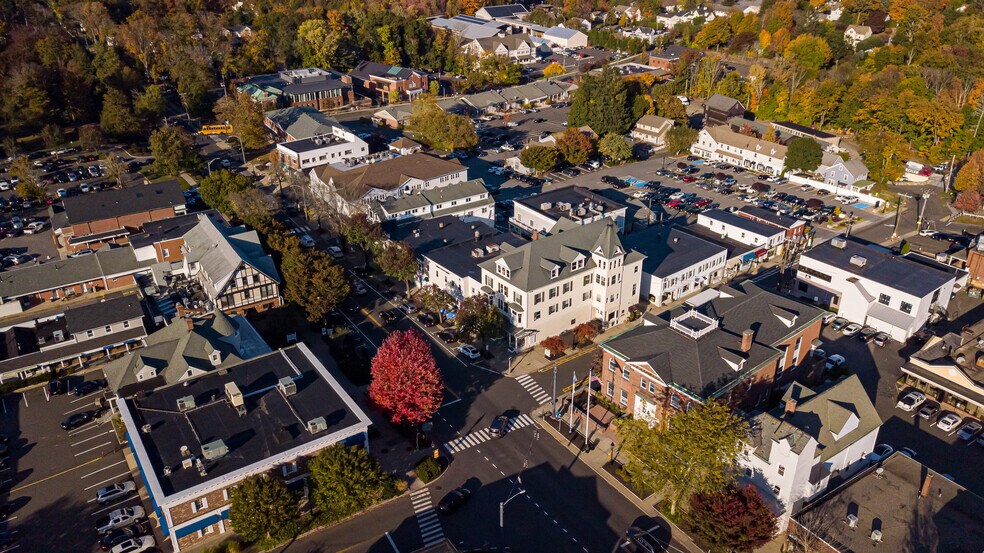 404-424 Main St, Ridgefield, CT à louer - Photo du bâtiment - Image 2 de 8