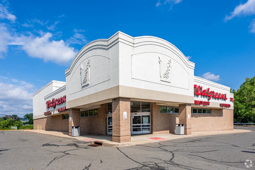 17 River Rd, Fair Lawn, NJ for lease - Primary Photo - Image 2 of 2