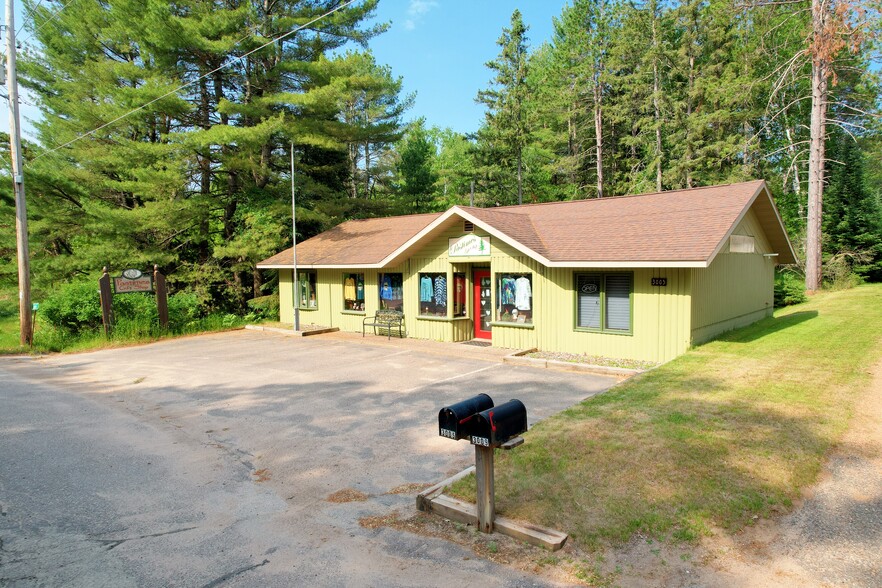 3005 State Highway 155, Sayner, WI à vendre - Photo du bâtiment - Image 1 de 1