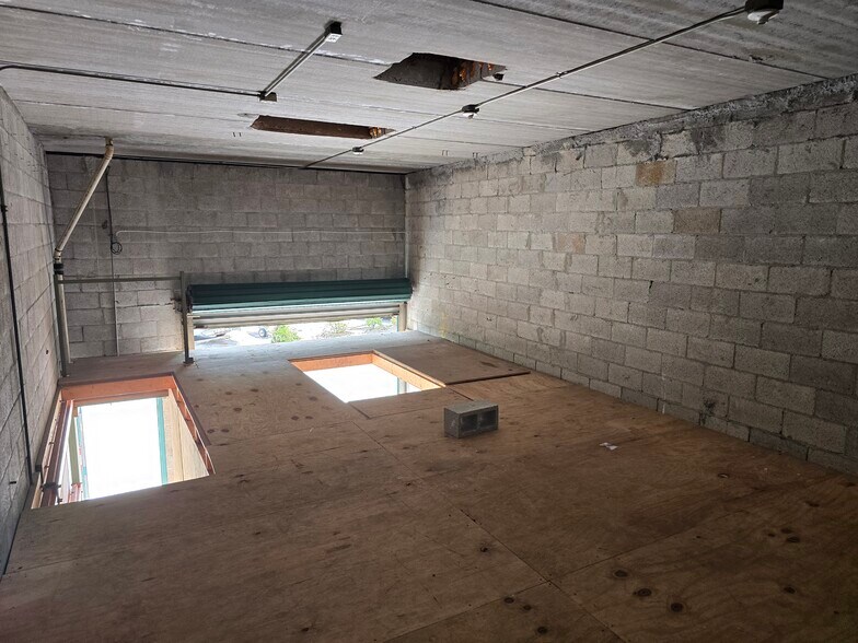 1769-1791 Blount Rd, Pompano Beach, FL à louer - Photo du bâtiment - Image 3 de 6