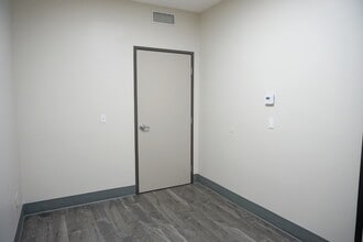 639 S Glenwood Pl, Burbank, CA for lease Interior Photo- Image 1 of 8