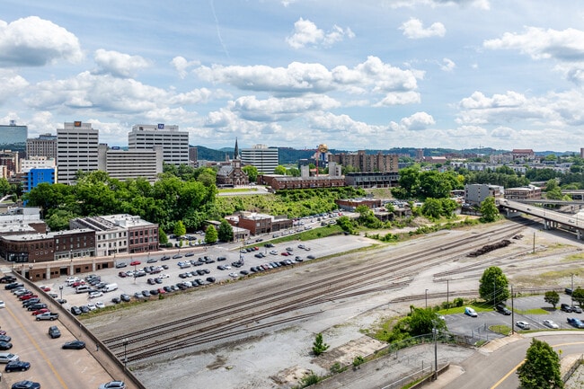 More details for 401 W. Jackson Avenue, Knoxville, TN - Land for Sale