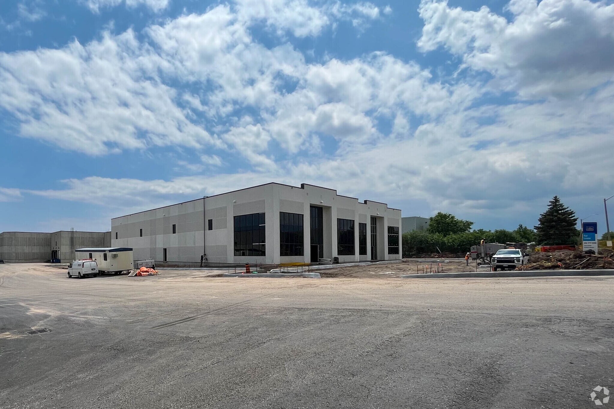 2800 Portland Dr, Oakville, ON à vendre Photo principale- Image 1 de 1