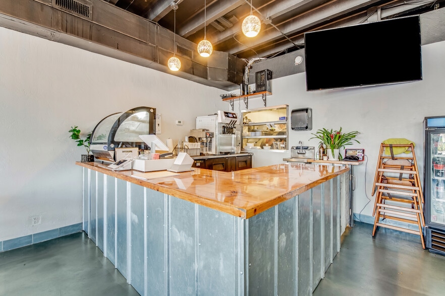 188 E Granada Blvd, Ormond Beach, FL for sale - Building Photo - Image 3 of 29