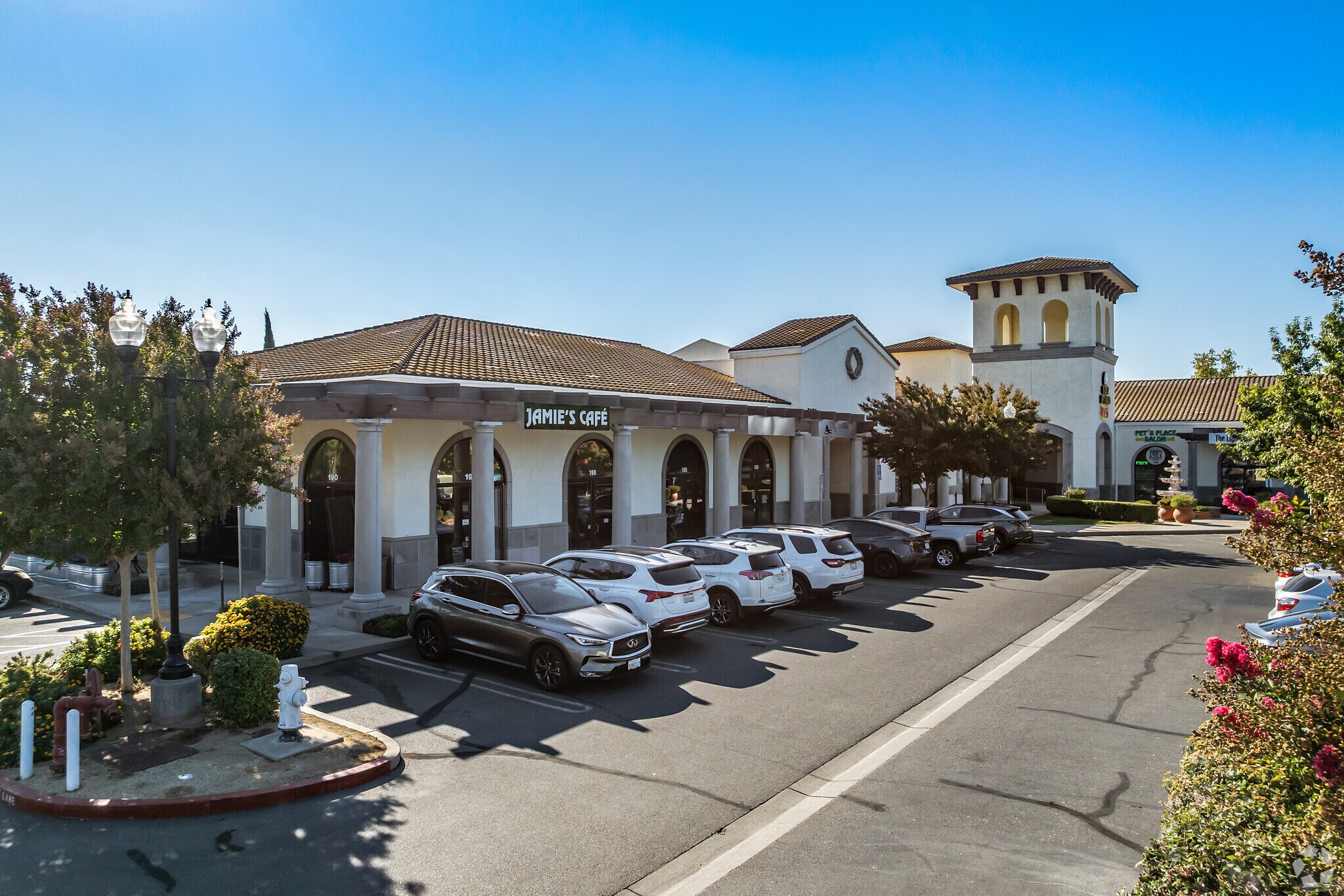 9101-9109 Laguna Blvd, Elk Grove, CA à louer Photo principale- Image 1 de 2