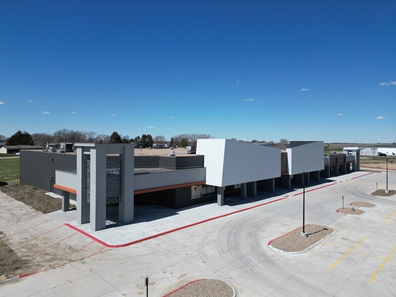 1105 Theatre, Hastings, NE à vendre - Photo du bâtiment - Image 2 de 4