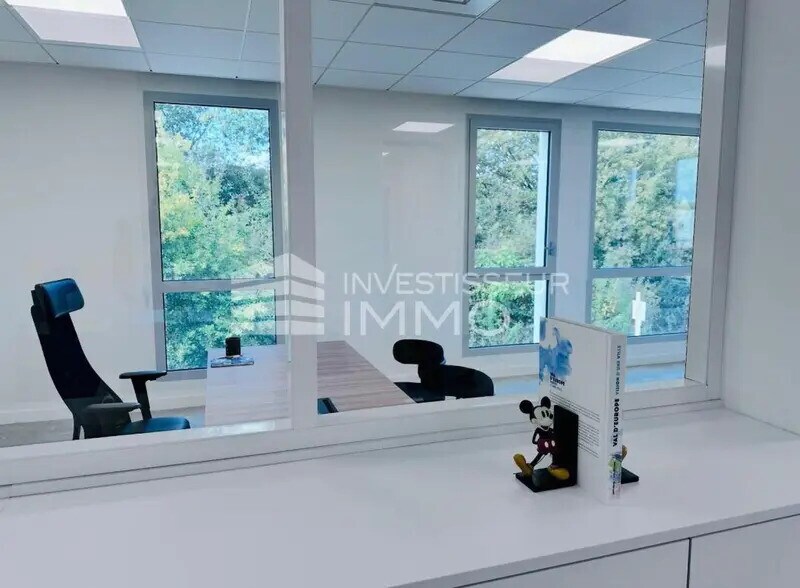 Office in Serris for sale - Interior Photo - Image 2 of 33