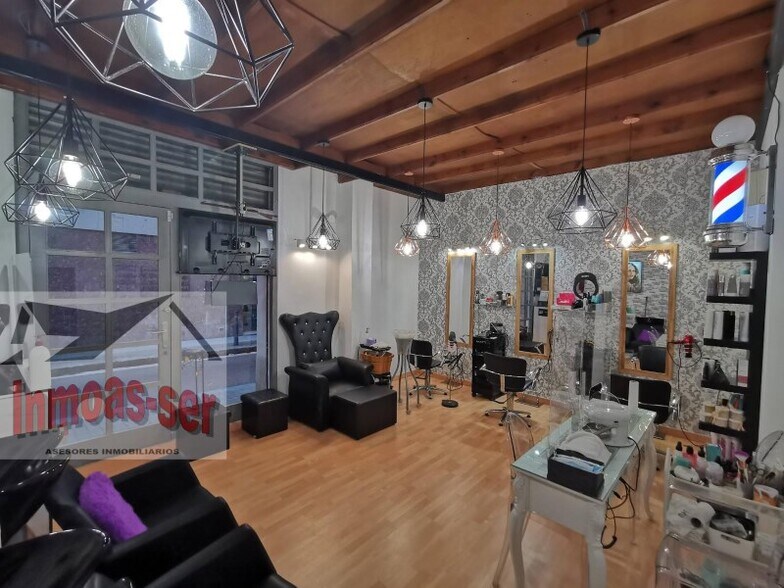 Retail in Barcelona, Barcelona for lease - Interior Photo - Image 3 of 4