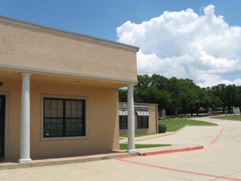 1621 E Southlake Blvd, Southlake, TX à louer - Photo du bâtiment - Image 3 de 4