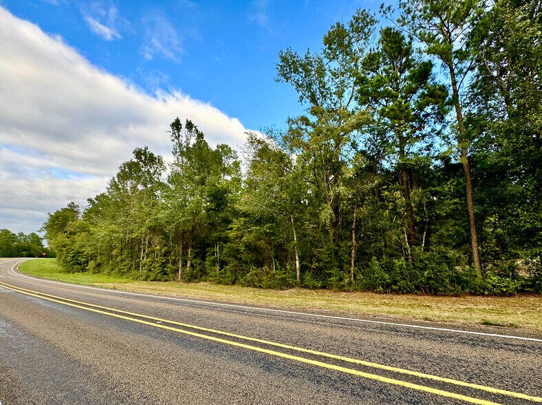 4955 FM 1374 Rd, Huntsville, TX à vendre - Photo du bâtiment - Image 2 de 19