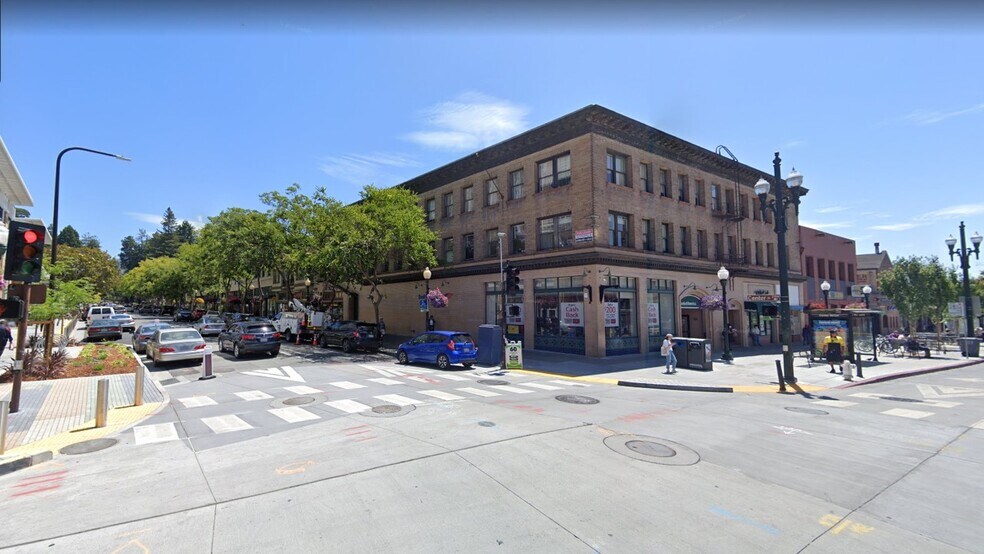 2161 Shattuck Ave, Berkeley, CA à louer - Photo du bâtiment - Image 2 de 14