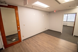 6305 Ivy Ln, Greenbelt, MD for lease Interior Photo- Image 2 of 5