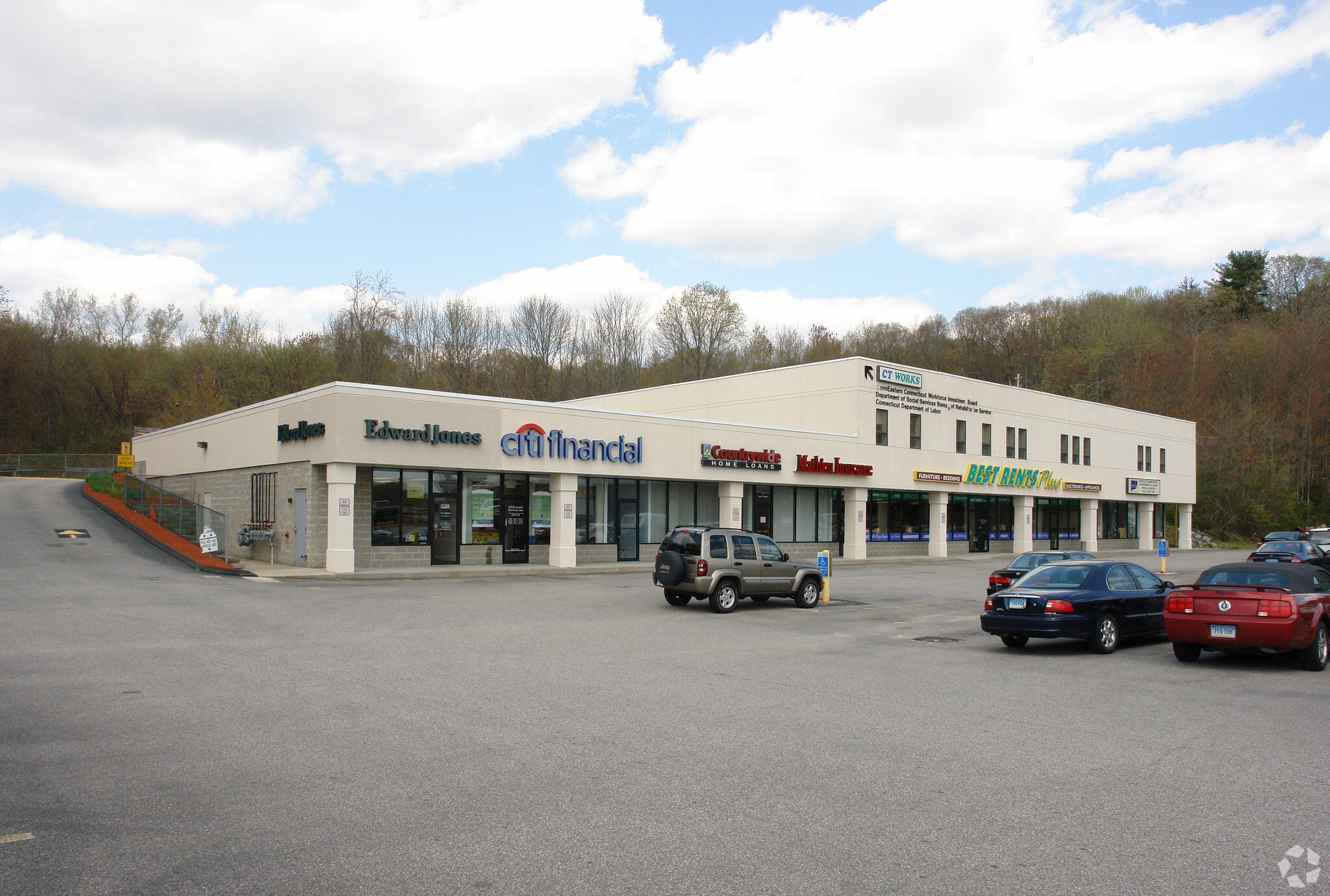 109-113 Salem Tpke, Norwich, CT for lease Building Photo- Image 1 of 20