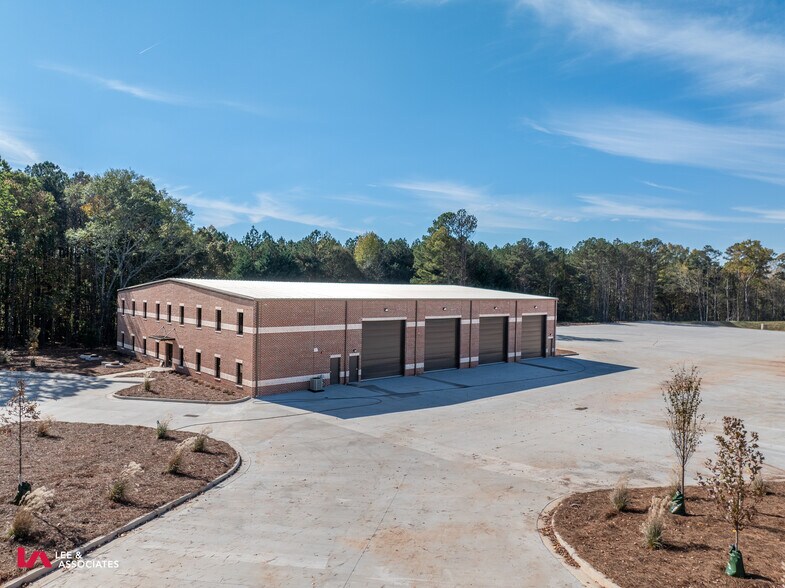 8385 Tatum Rd, Palmetto, GA à louer - Photo du bâtiment - Image 3 de 13