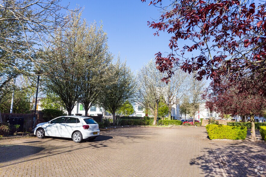 Enterprise Rd, Maidstone à vendre - Photo du bâtiment - Image 3 de 13