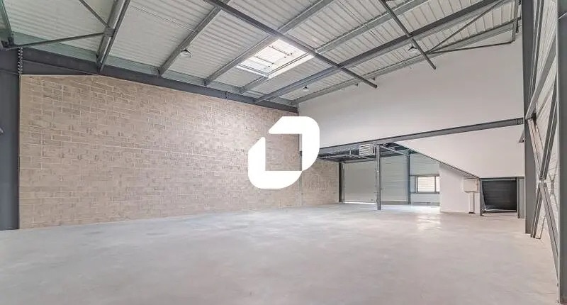 Flex in Cormeilles-en-Parisis for lease Interior Photo- Image 1 of 12