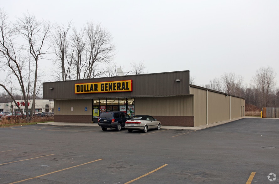 Dollar General NN Investment Portfolio portfolio of 2 properties for sale on LoopNet.ca - Primary Photo - Image 1 of 1
