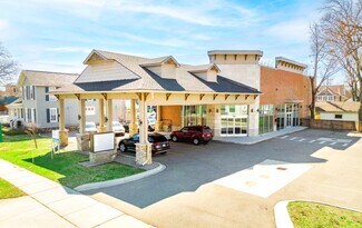 Plus de détails pour 311 W University Dr, Rochester, MI - Commerce de détail à louer