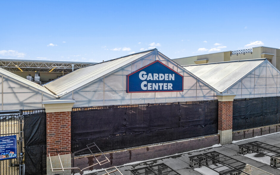 11201 Fountains Dr N, Maple Grove, MN for sale - Building Photo - Image 3 of 10