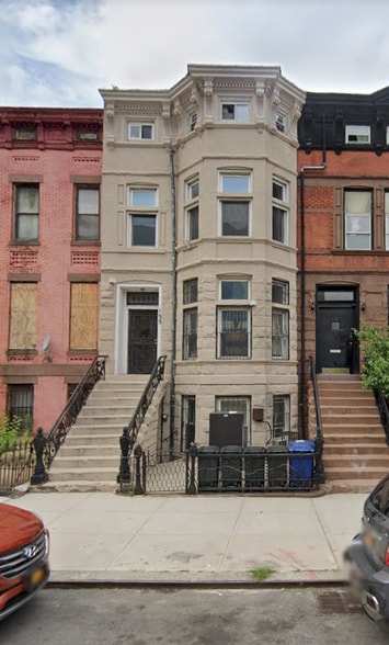 135 Decatur St, Brooklyn, NY à vendre - Photo du bâtiment - Image 1 de 11