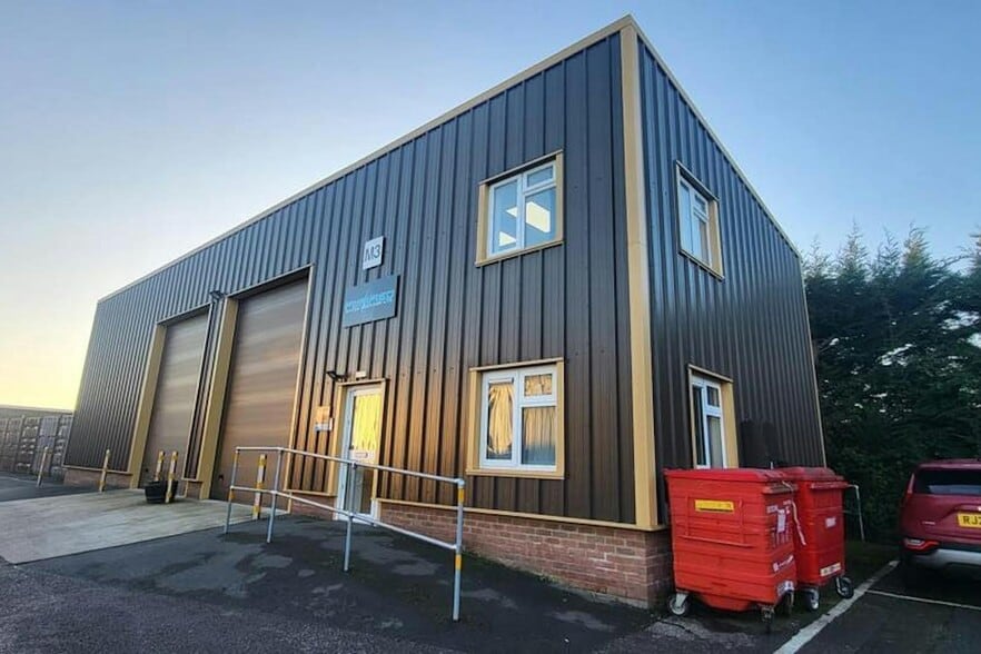 Basingstoke Rd, Reading for lease - Building Photo - Image 1 of 3