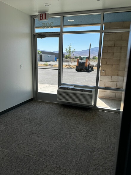 35 Enterprise Way, Dayton, NV for lease - Interior Photo - Image 3 of 8