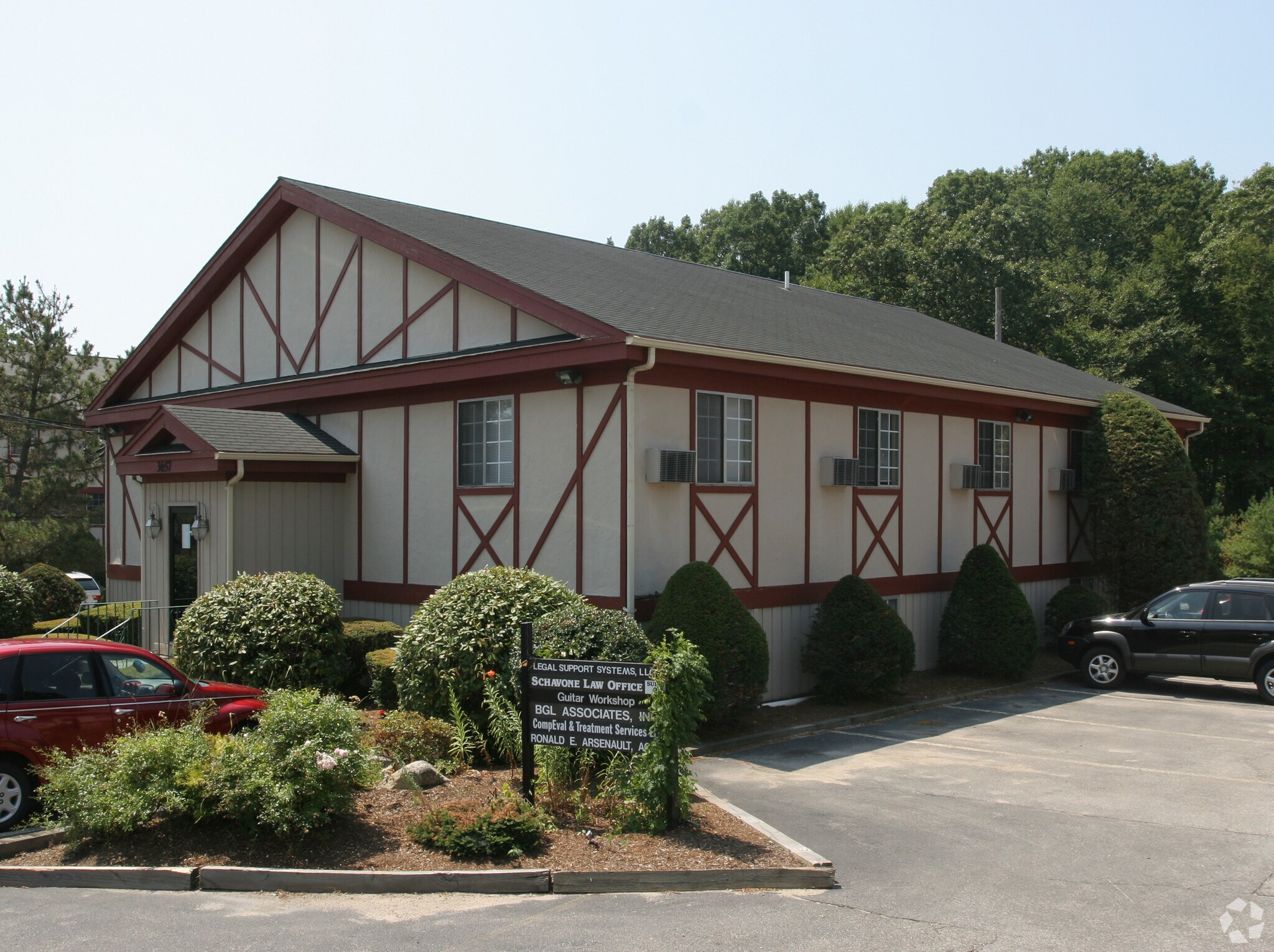 3657 Post Rd, Warwick, RI à vendre Photo principale- Image 1 de 1