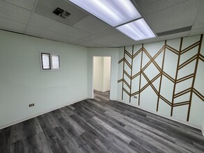 15200 E Girard Ave, Aurora, CO for lease Interior Photo- Image 1 of 5