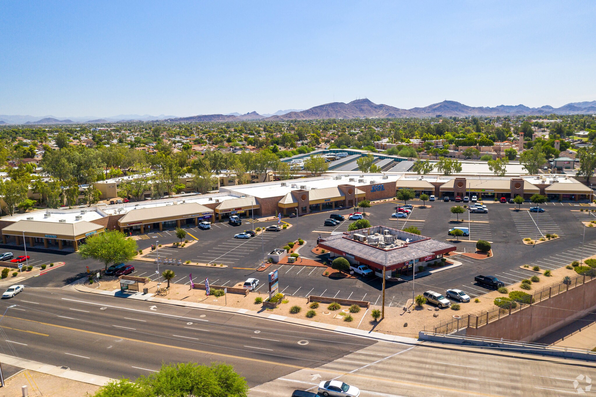 10625 N 43rd Ave, Phoenix, AZ à louer Photo principale- Image 1 de 7
