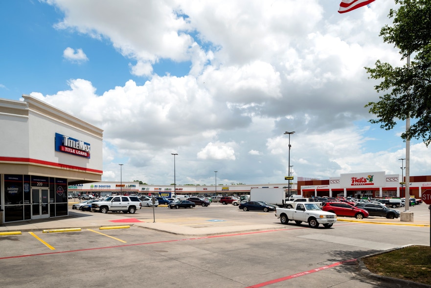 201-275 NE 28th St, Fort Worth, TX à louer - Autre - Image 2 de 3