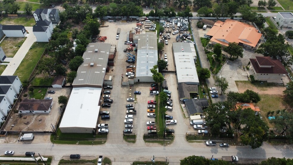 2216 Pech Rd, Houston, TX for sale - Aerial - Image 3 of 4