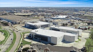 Plus de détails pour 1940 Lakepointe Dr, Lewisville, TX - Industriel à vendre