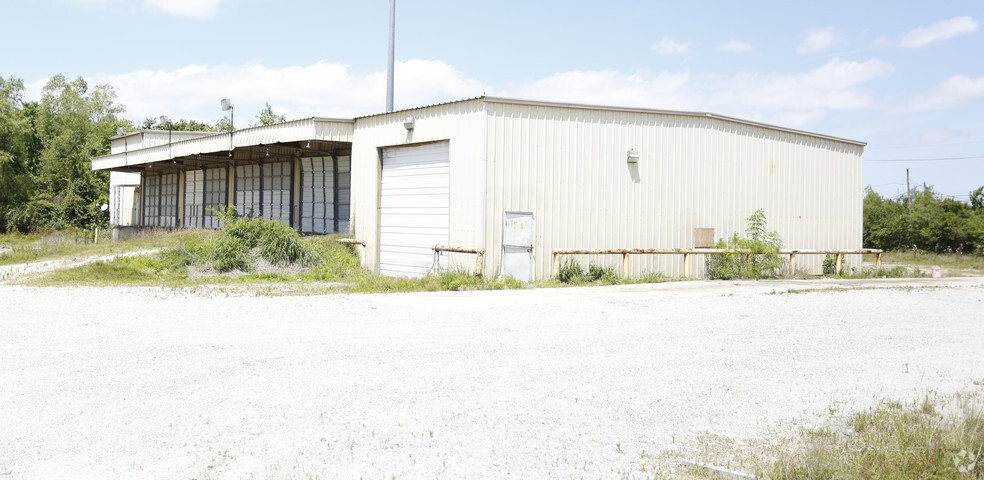 10900 Old Gentilly Rd, New Orleans, LA for sale - Primary Photo - Image 1 of 1