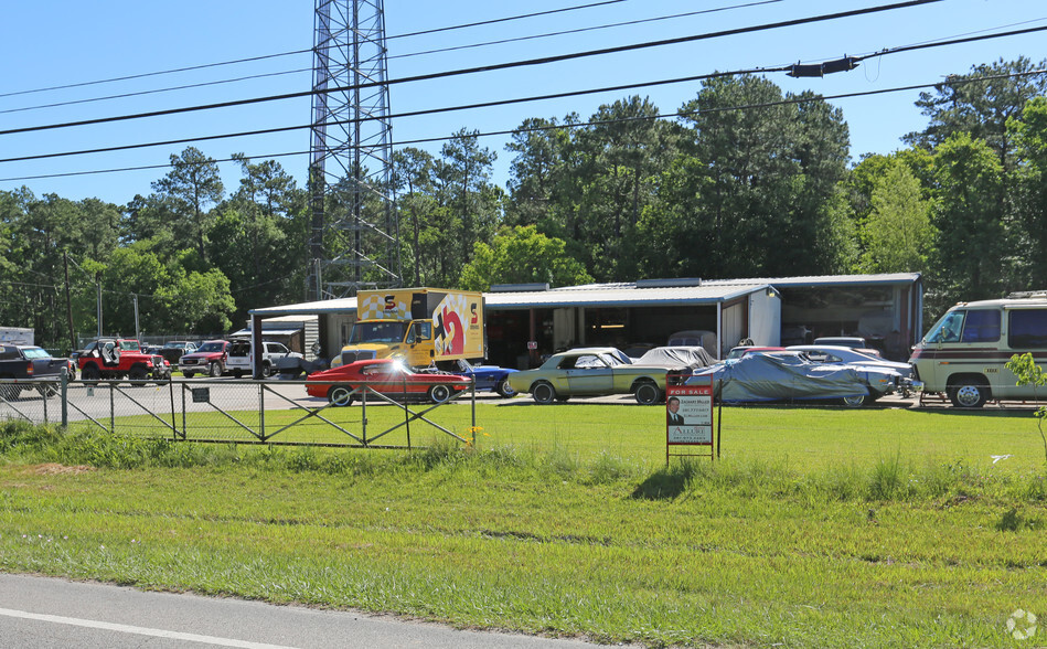 4125 Wilson Rd, Humble, TX for sale - Primary Photo - Image 1 of 33