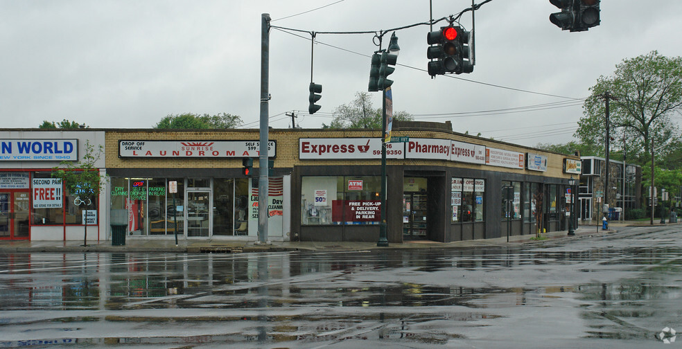 82 Broadway, Lynbrook, NY for sale - Primary Photo - Image 1 of 1