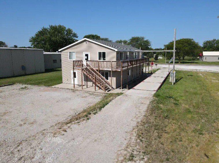 213 10th St, Onawa, IA à vendre - Photo du bâtiment - Image 3 de 3