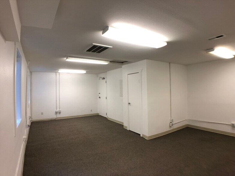 1733-1737 SE Morrison St, Portland, OR à louer - Photo intérieure - Image 2 de 46