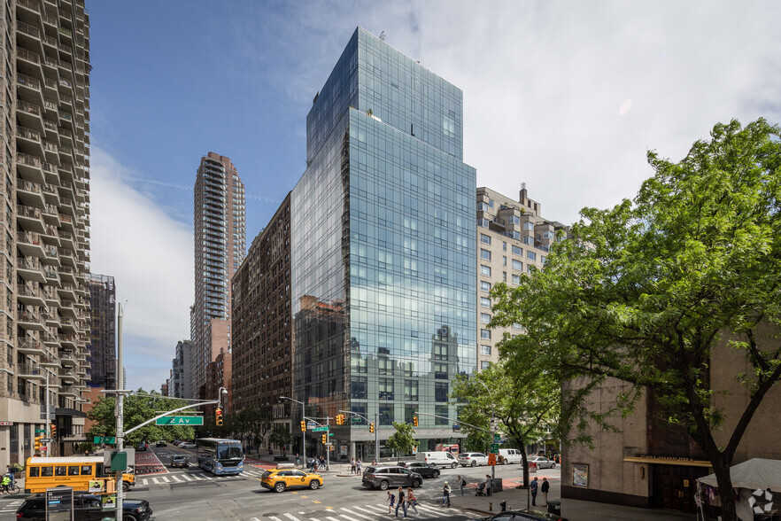 1510 Second Ave, New York, NY for sale - Primary Photo - Image 1 of 1