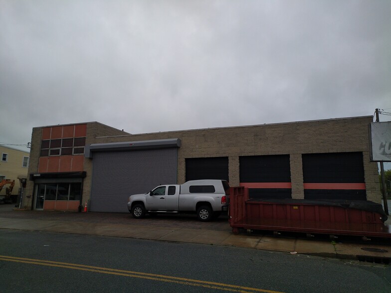 101 E Sunrise Hwy, Freeport, NY for lease - Building Photo - Image 2 of 7