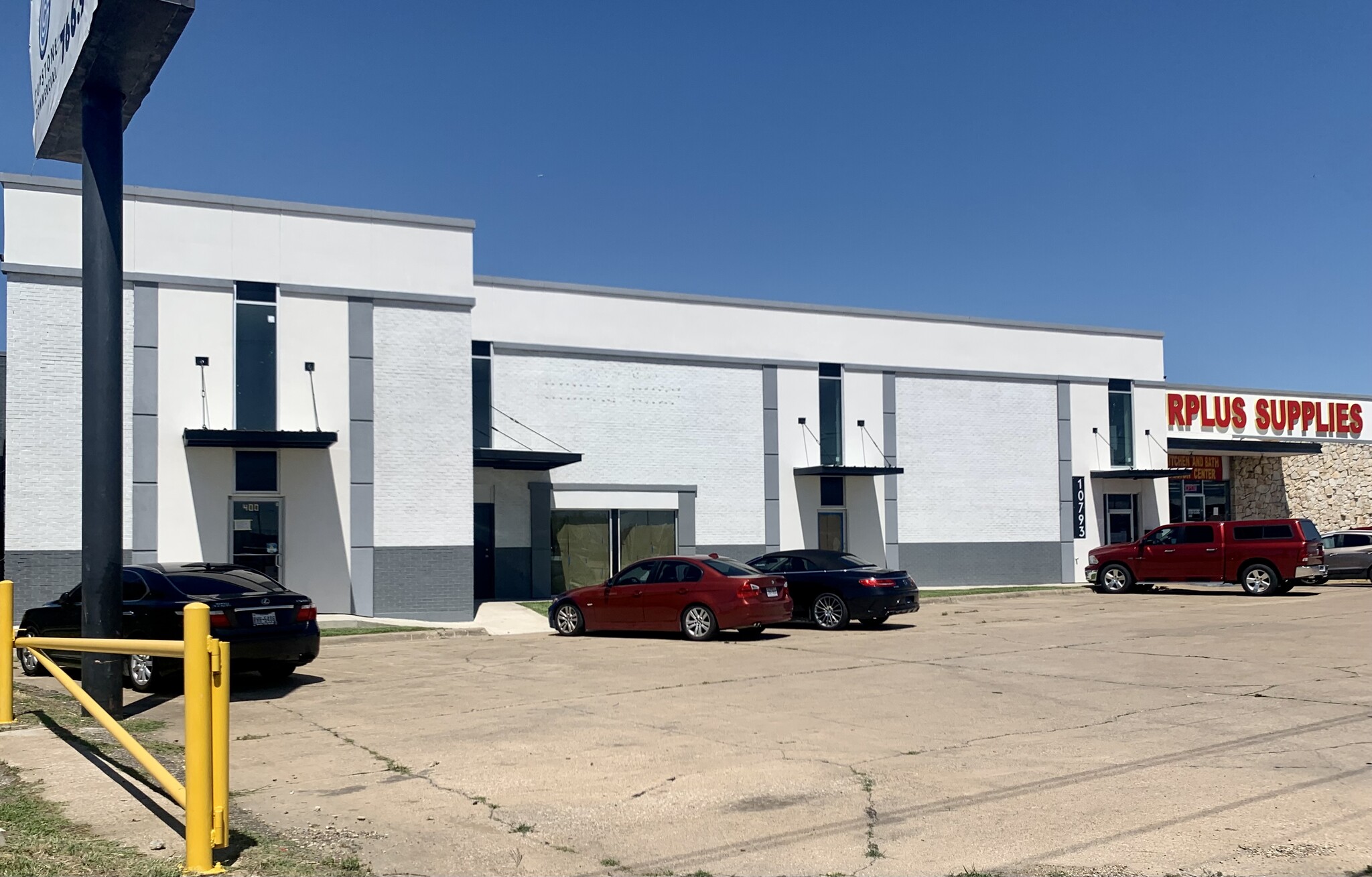 10793 Harry Hines Blvd, Dallas, TX for lease Building Photo- Image 1 of 14