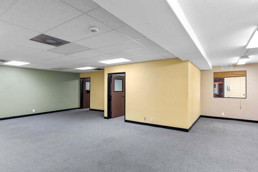 410 W J St, Tehachapi, CA à vendre - Photo intérieure - Image 3 de 18