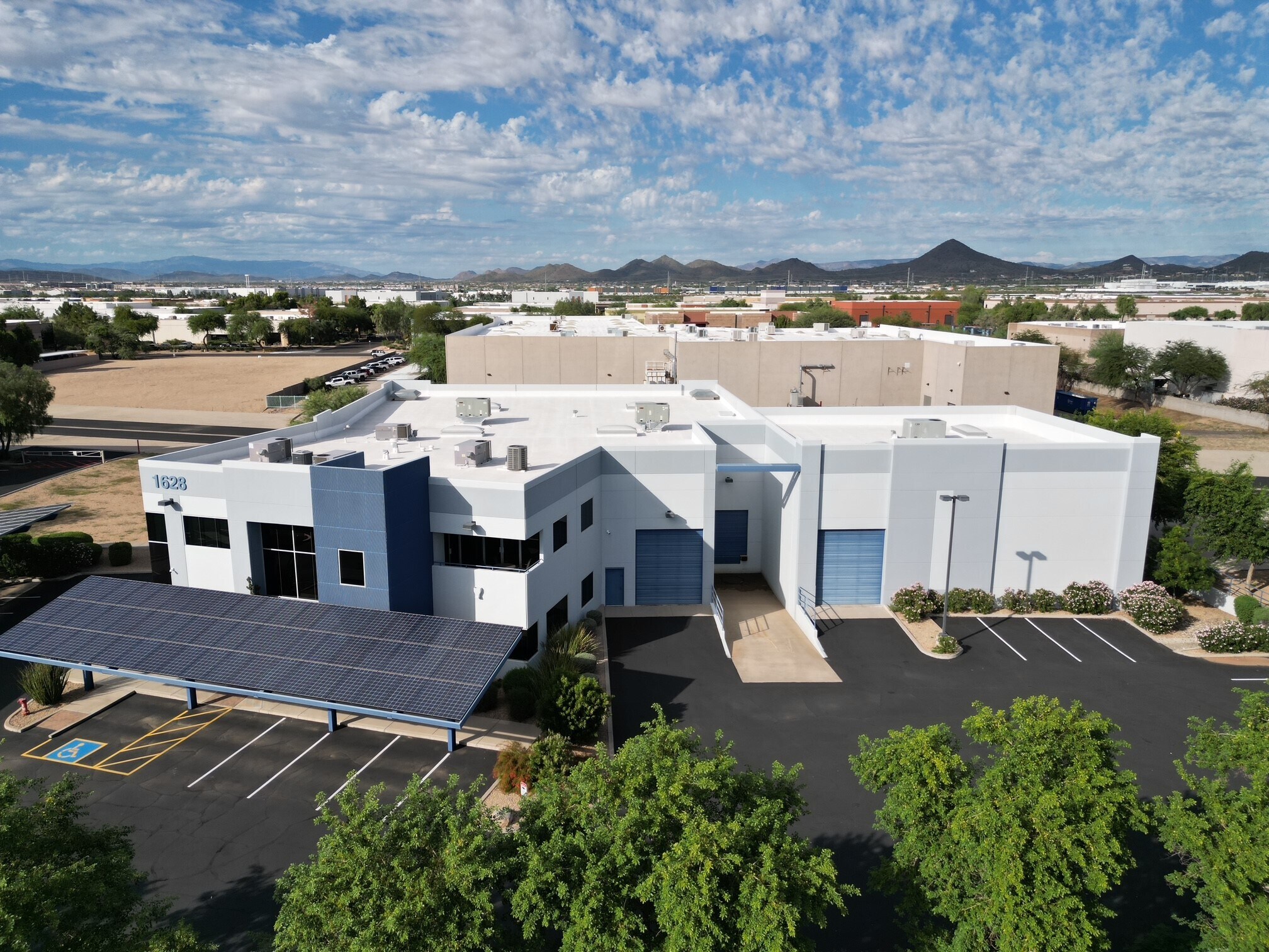 1628 W Williams Dr, Phoenix, AZ à louer Photo du bâtiment- Image 1 de 6