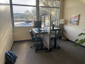 400 SW Bluff Dr, Bend, OR for lease Interior Photo- Image 1 of 7