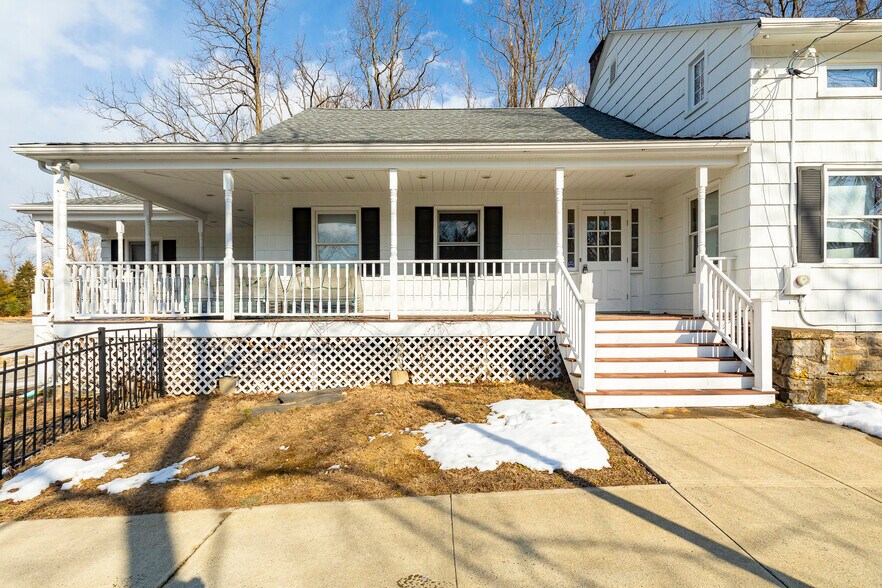 2493 Route 52, Hopewell Junction, NY à vendre - Photo du bâtiment - Image 3 de 37