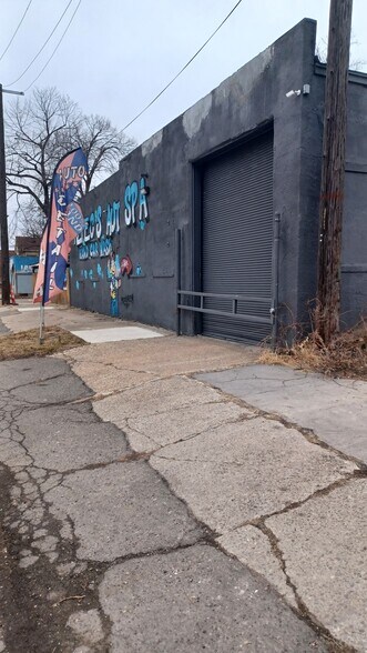 936 Lawndale St, Detroit, MI à vendre - Photo du bâtiment - Image 2 de 2