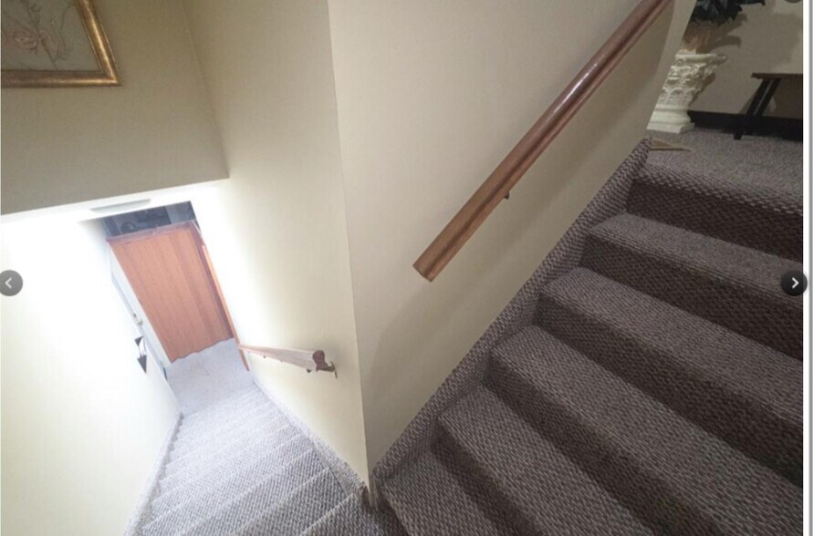 201 Portion Rd, Ronkonkoma, NY à louer - Photo du bâtiment - Image 3 de 12