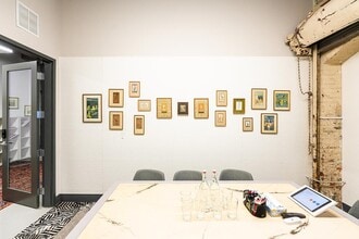 2744 E 11th St, Oakland, CA à louer Photo intérieure- Image 2 de 4